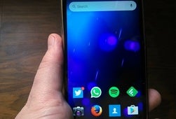 Evie Launcher is a lightweight and stylish Android launcher