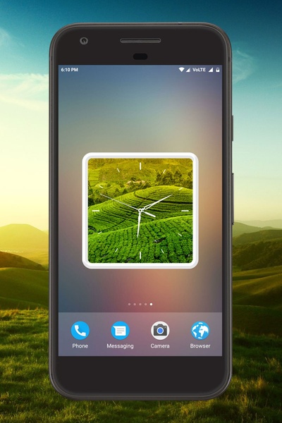 Green Hill Clock Live Wallpaper - Preview 1