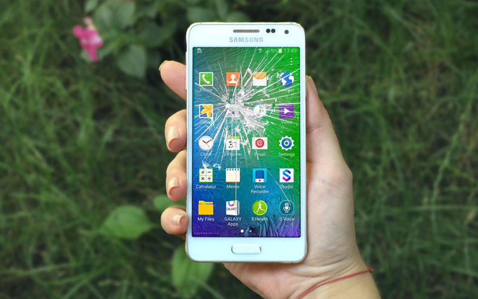 Cracked Phone Screen Prank - Preview 2