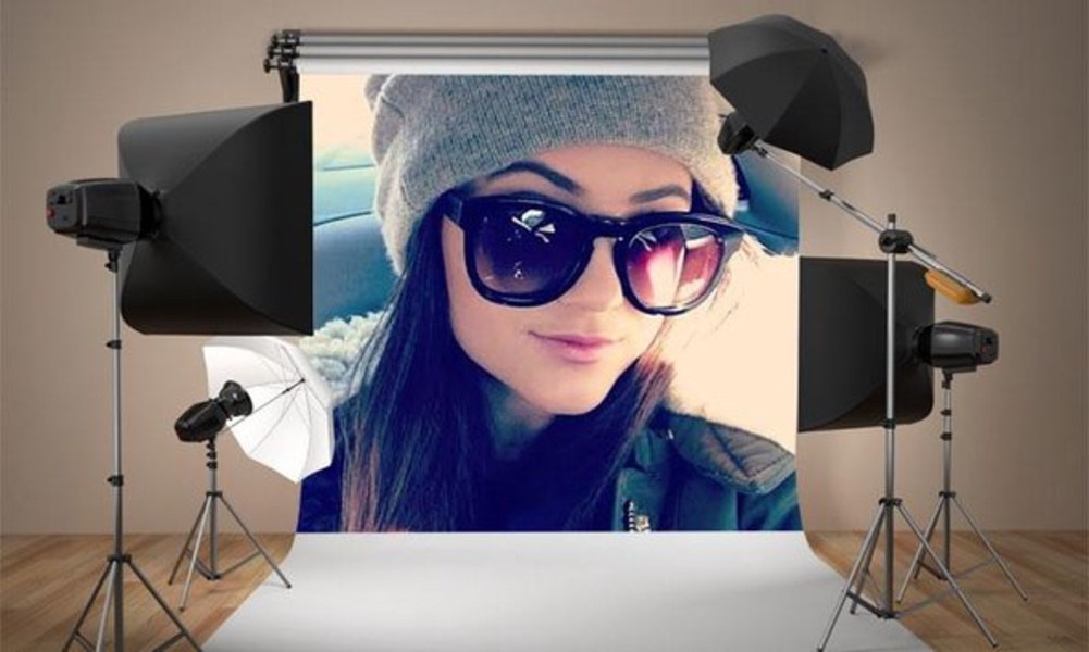 Creative Poster Funia Effect - Preview 4