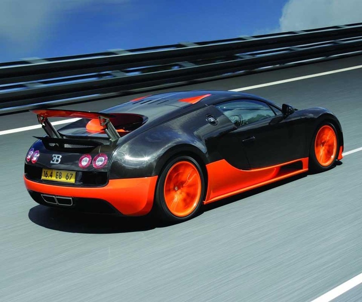 Bugatti Veyron Racing - Preview 1