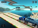 Impossible Whale Transport Truck Driving Tracks screenshot 1