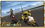 VR Highway Bike Attack Race screenshot 2