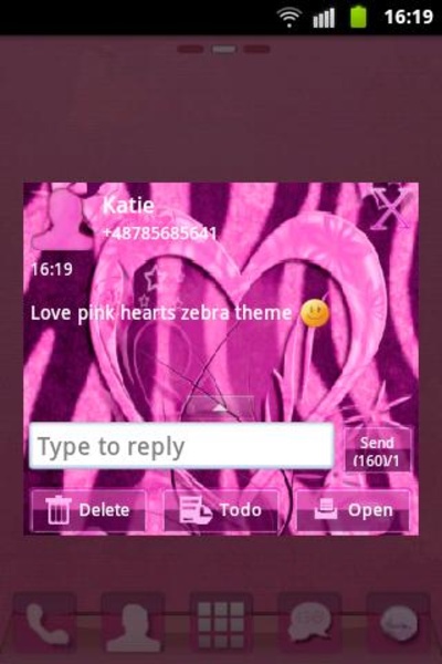 GO SMS Pink Theme Heart Zebra - Preview 3