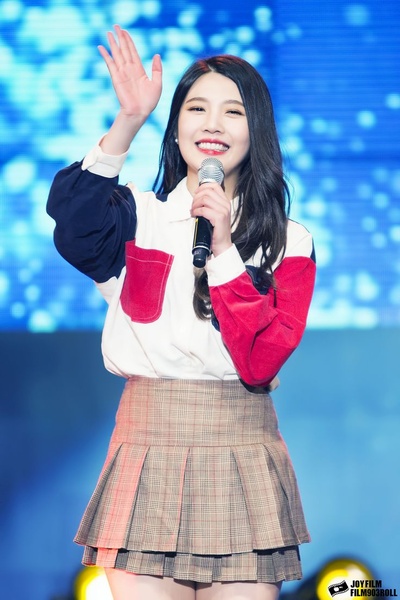 Red Velvet Wallpaper - Preview 4