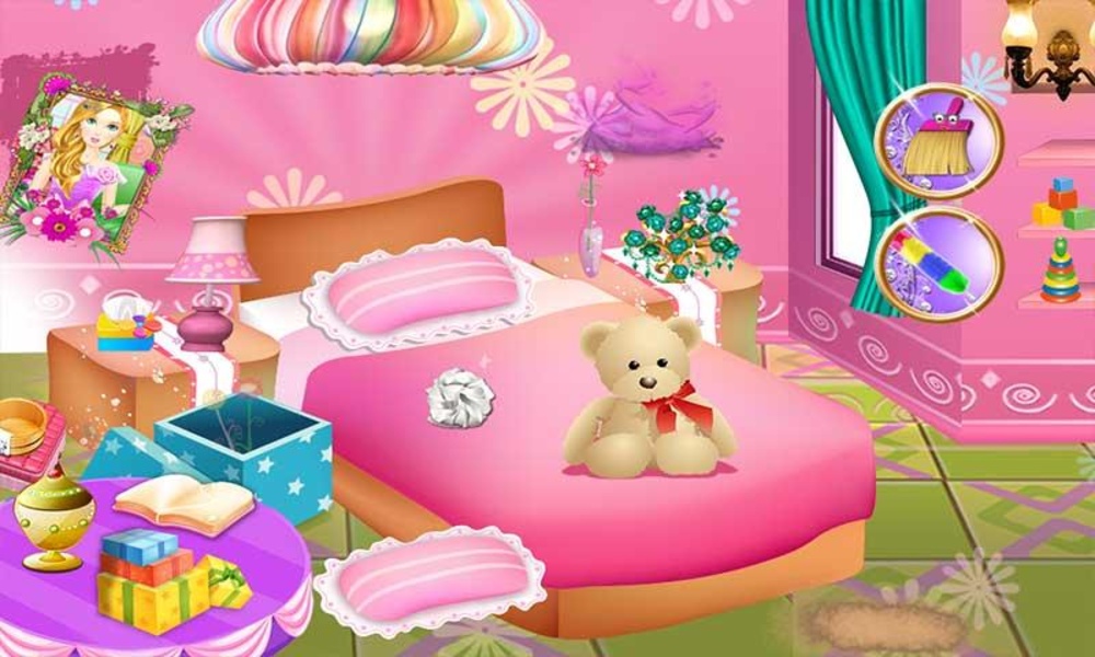 Pregnant Princess Cleaning Home - Preview 5