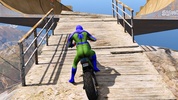 SuperHero Motorbike Mega Ramp screenshot 1