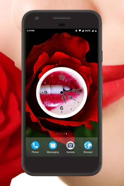 Lips Clock Live Wallpaper - Preview 2