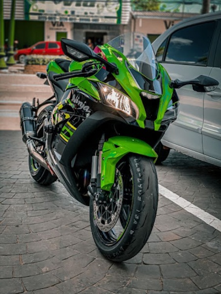 Kawasaki Ninja ZX10r WallpaperのAndroid - UptodownからAPKを