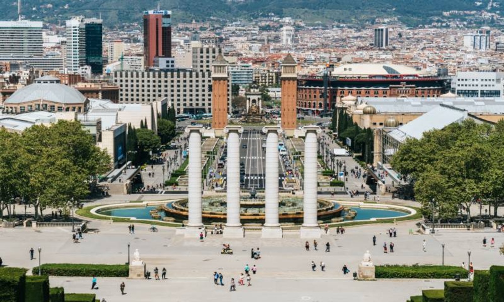 photos of historical places around the world 4k - Preview 1