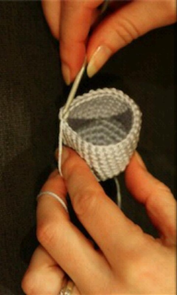Crochet Bauble - Preview 4