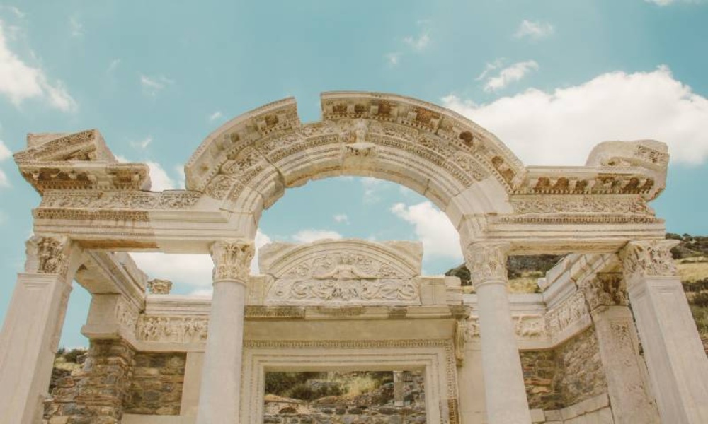 photos of historical places around the world 4k - Preview 4