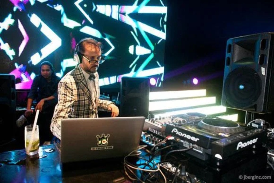 DJ Mixing Software Wiki Guide - Preview 1