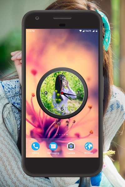 Girl Clock Live Wallpaper - Preview 4
