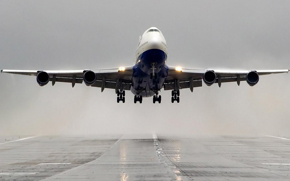 Airplane Takeoff Free - Preview 3