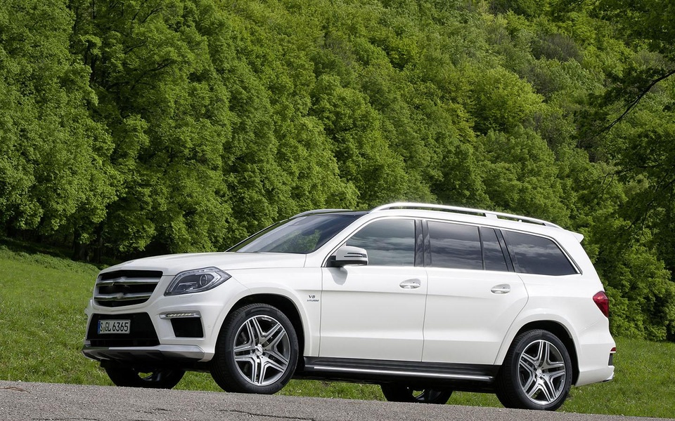 SUV Wallpaper - Preview 2