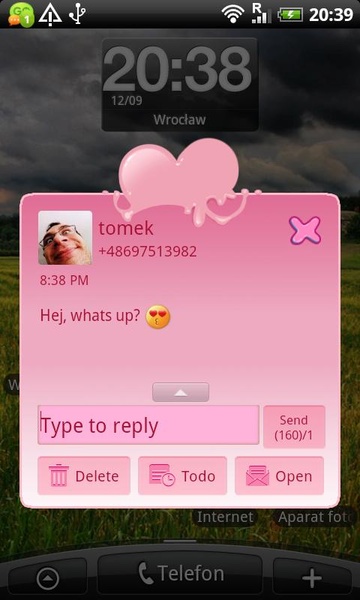 GO SMS Pro Pink Hearts Theme - Preview 3